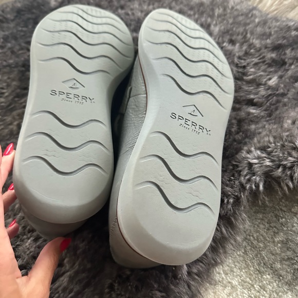 Brand new Perry men’s shoes never worn